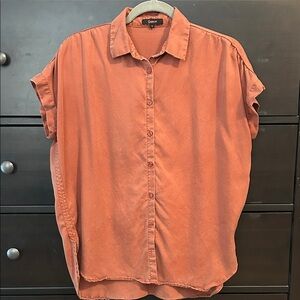 Quince Women’s Vintage Wash Tencel Camp Casual Button Down in Rust